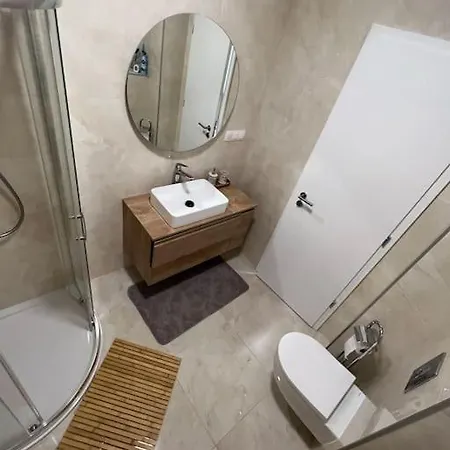 Korosi Apartman 公寓