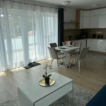 Korosi Apartman Apartment Balatonalmadi